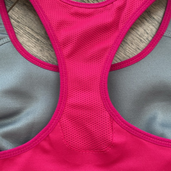 NWT Nike Magenta Dri-Fit Sports Bra, Size S - Picture 3 of 9